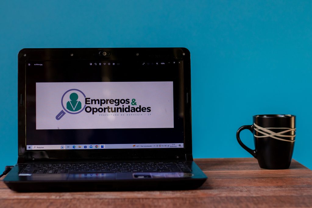 Vagas de emprego falsas
