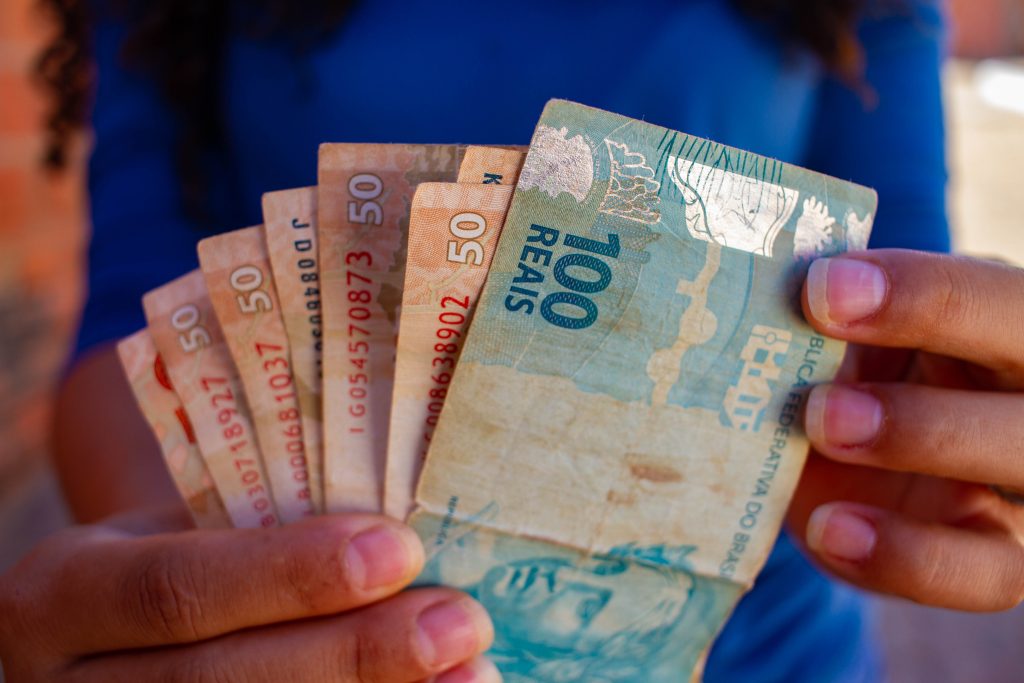 Já parou apra se perguntar se estudante tem direito à licença-maternidade? Confira.