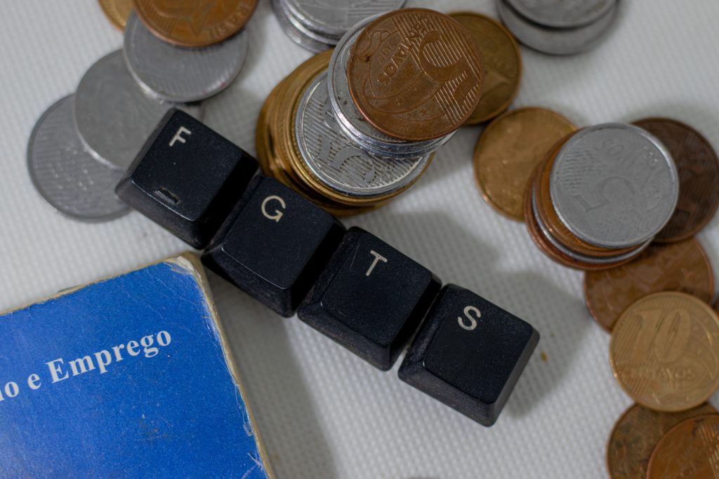 Posso fazer empréstimo FGTS de 250 reais Veja se é possível e como antecipar o saque
