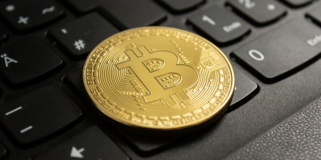 wirestock.freepik_Como investir em criptomoedas com segurança em 2025 guia para iniciantes