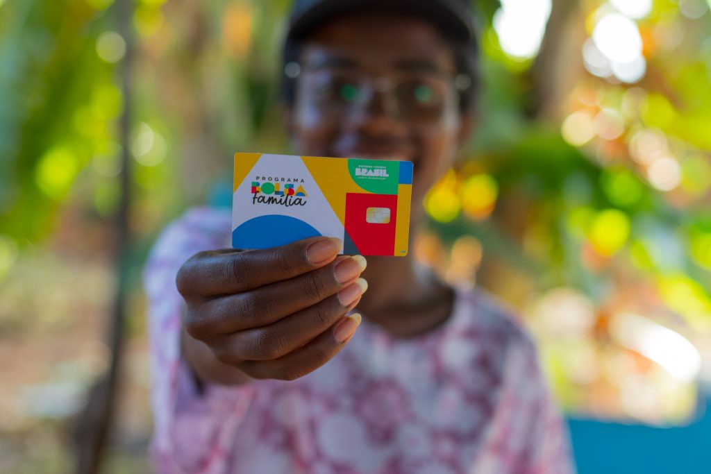 Se você mora sozinho, veja como o Bolsa Família pode te ajudar.