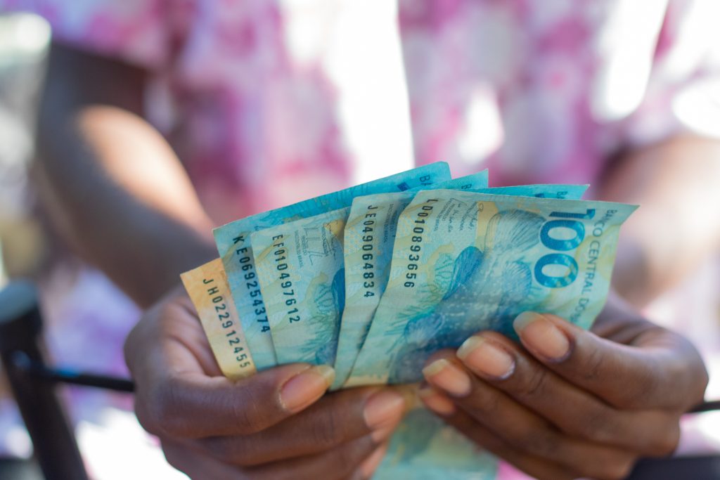 O golpe do falso banco continua fazendo vítimas, Proteja-se.