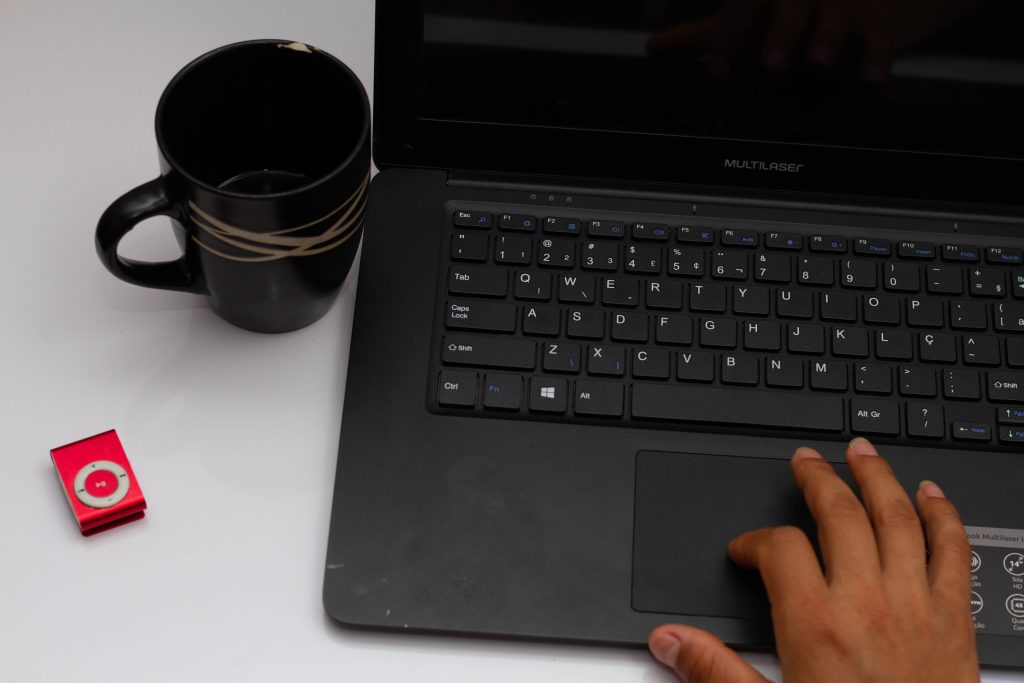 Hoje em dia, um bom conhecimento de IA pode ser destaque no mercado de trabalho.