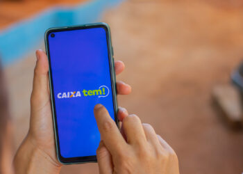 Governo libera pagamento extra para estudantes do ensino médio via Caixa Tem