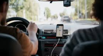 Motoristas de app podem receber R$ 2,50 extras por quilômetro rodado