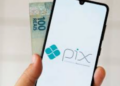 Nubank e Caixa aplicam bloqueio preventivo no PIX: saiba como evitar o travamento